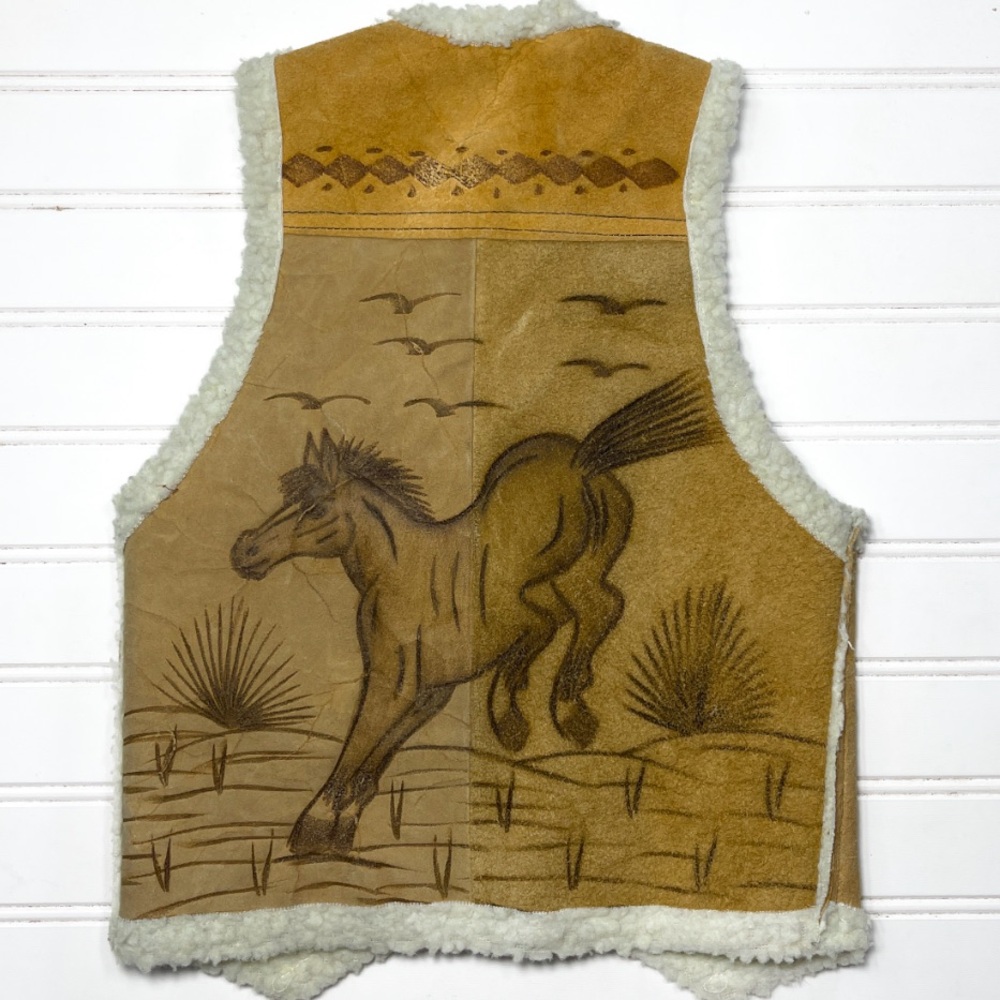 VINTAGE VGUC Western Americana Leather Shearling Vest w/ Hand-Painted Horse